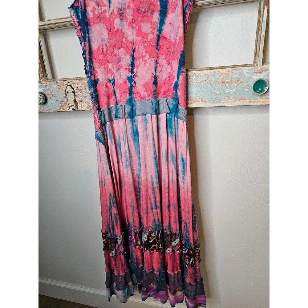 Boho Tie Dye Sleeveless Midi Dress With Layers of Detail Ladies size Medium - Picture 6 of 8